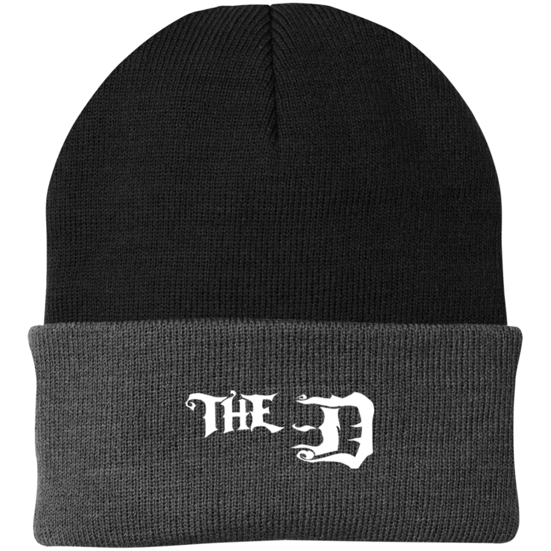 The D White Cap